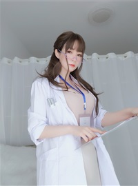 Miss Coser, Silver 81 NO.066, Private Doctor(3)